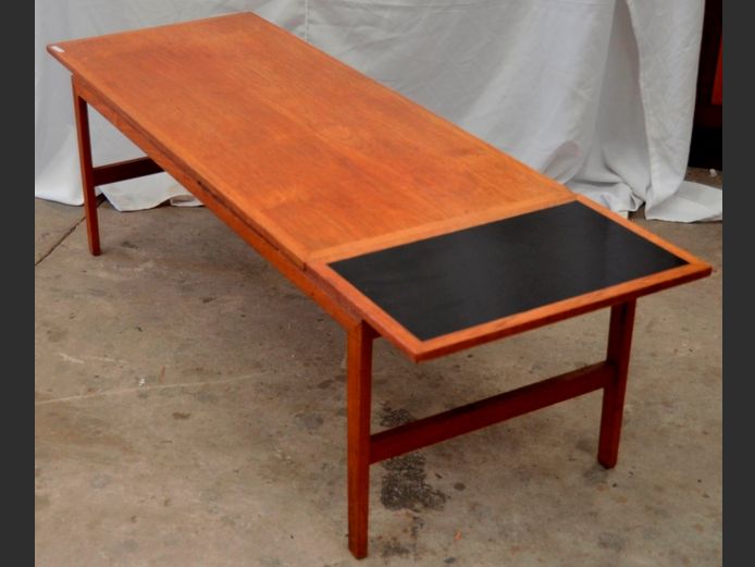 MID-CENTURY MODERN COFFEE TABLE WITH BLACK SLATE PANEL, 122 x 50 x 44cm