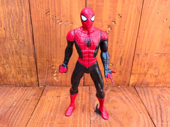 Hasbro Marvel Spider-Man 2019 Action Figure F0780