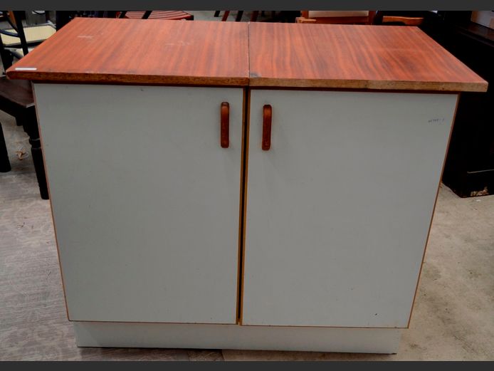 WHITE 2-DOOR KITCHEN CABINET, 109 x 61 x 89cm [Needs edging]