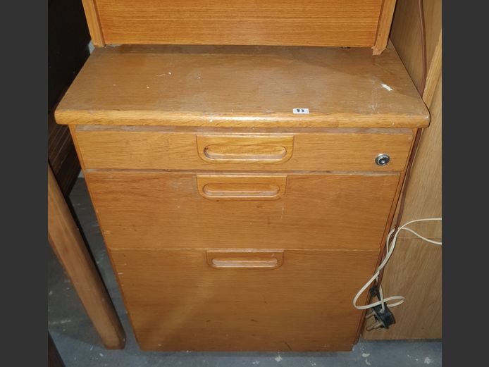 OAK 3-DRAWER OFFICE PEDESTAL, 63 x 48 x 62cm