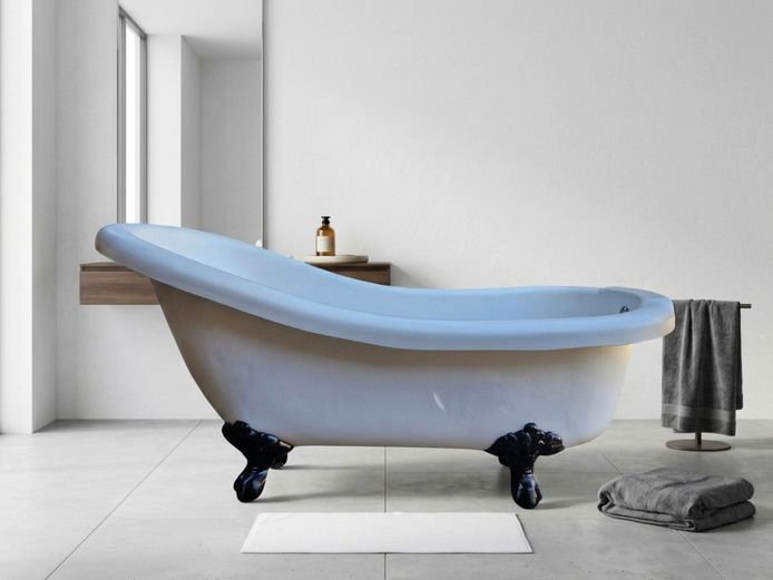 Victorian-Style Freestanding Clawfoot Slipper Bathtub