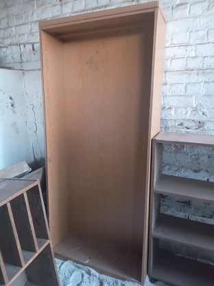 Wooden shelf scrap