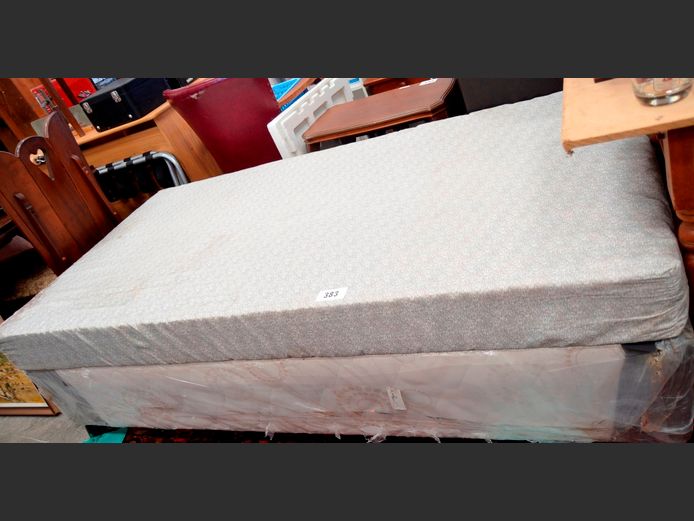 SINGLE BED BASE WITH FOAM MATTRESS