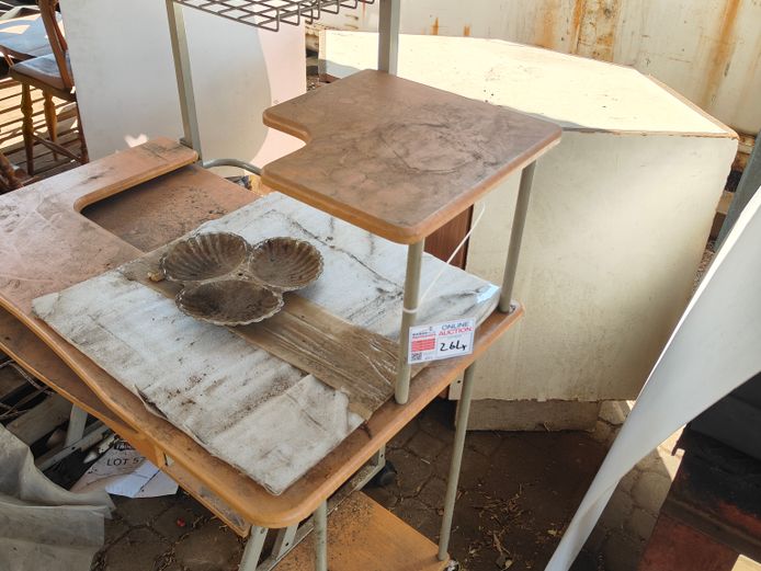 LOT OFFICE FURNITURE