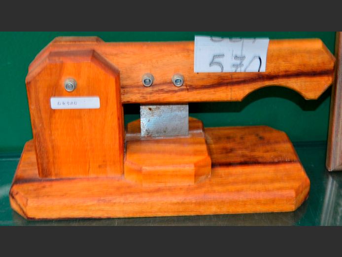 WOODEN BILTONG SLICER