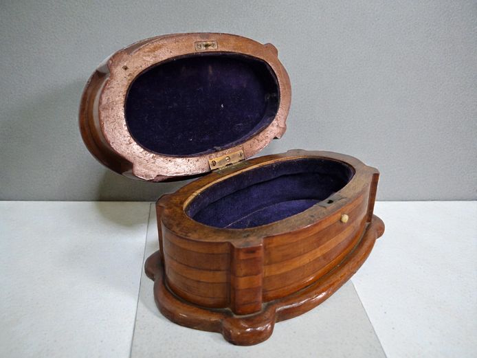 Antique Oval Wooden Jewellery Box with Rose Marquetry Inlay