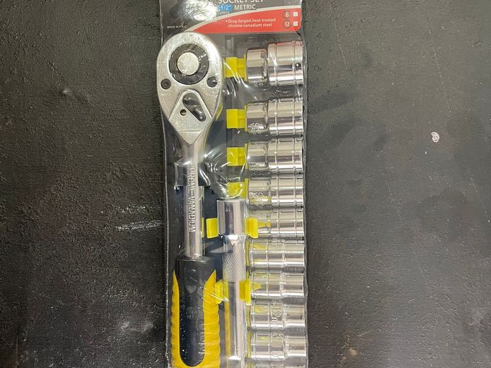 12 Piece socket set