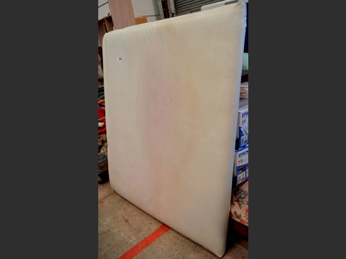 WHITE LEATHER TOUCH PADDED HEADBOARD [Worn]