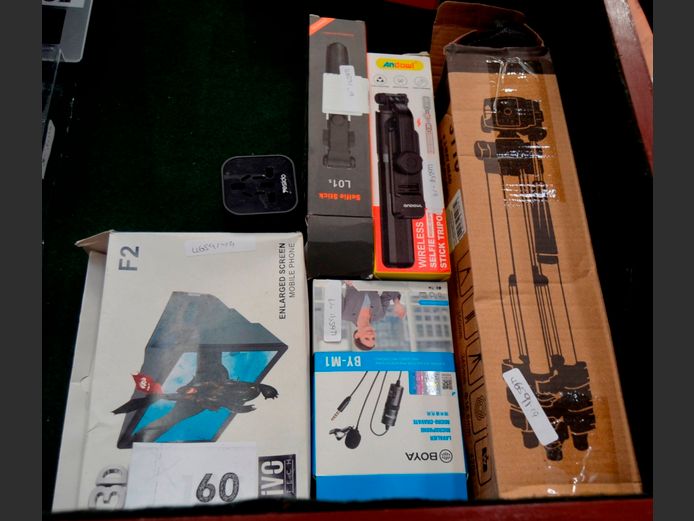 TRIPOD, ANDOWL SELFIE STICK, etc [Untested]