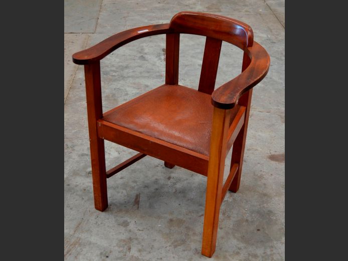 TEAK ARMCHAIR WITH LEATHER TOUCH SEAT