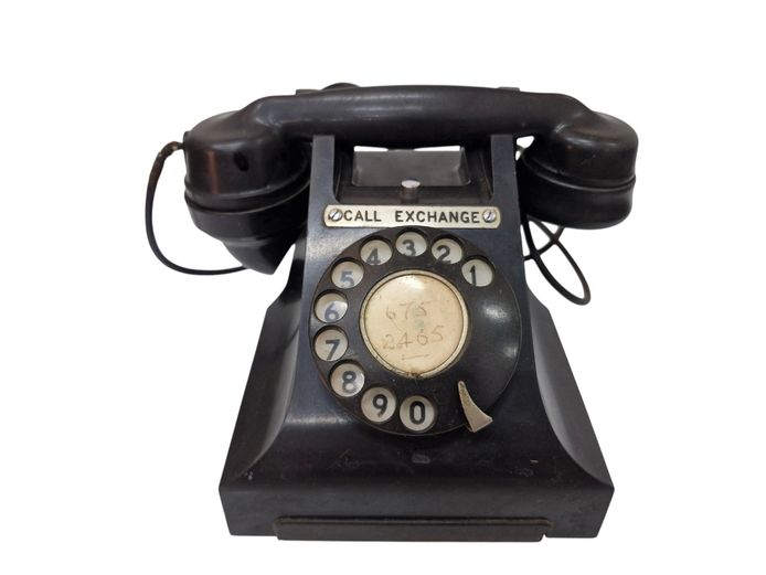 Mid-Century Siemens Brothers Bakelite Rotary Telephone