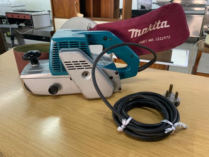 Makita 9401 Belt Sander 