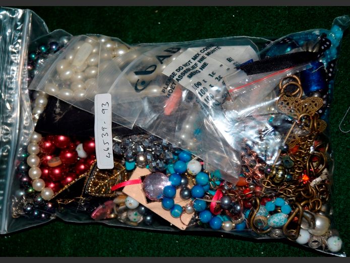 ASSORTED COSTUME JEWELLERY