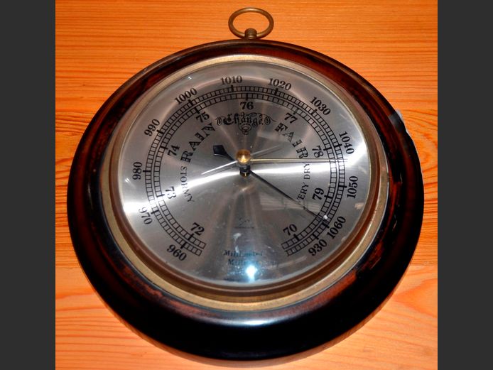 BAROMETER, 18cm Diameter