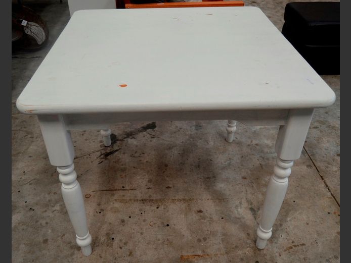 WHITE PAINTED 4-SEATER TABLE, 88 x 88 x 76cm [Needs touching up]