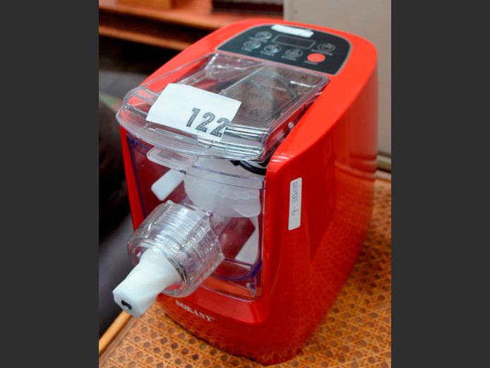 SOKANY PASTA EXTRUDER [Switches on, untested further]