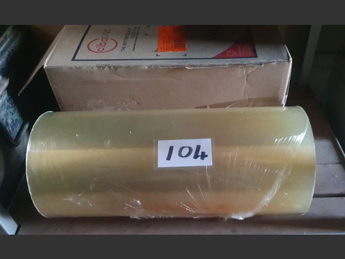 ROLL OF CLING WRAP