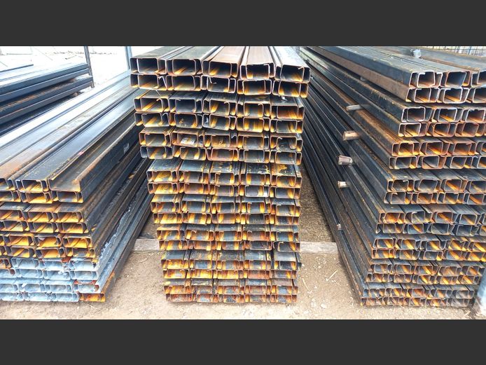 3m Black lipchannel 100mmx50mm 2mm thick