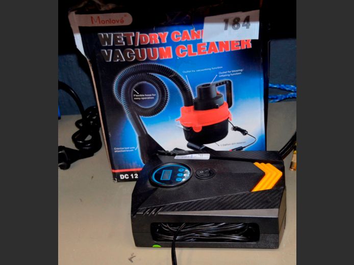 TYRE PUMP & A 12V CAR VACUUM CLEANER [Untested]