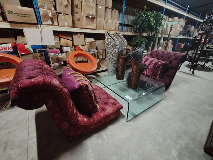 Living Room Furniture & Décor (STC)