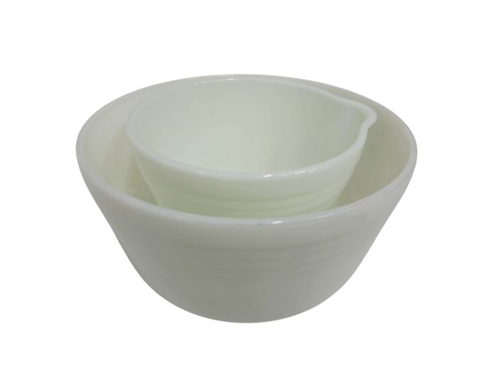 Vintage Hamilton Beach Pyrex Milk Glass Mixing Bowls - Set of 2