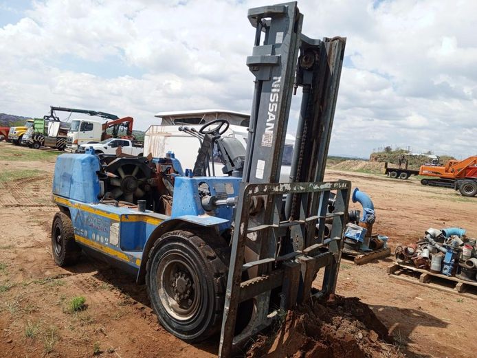 Nissan F200 Forklift - NON RUNNER