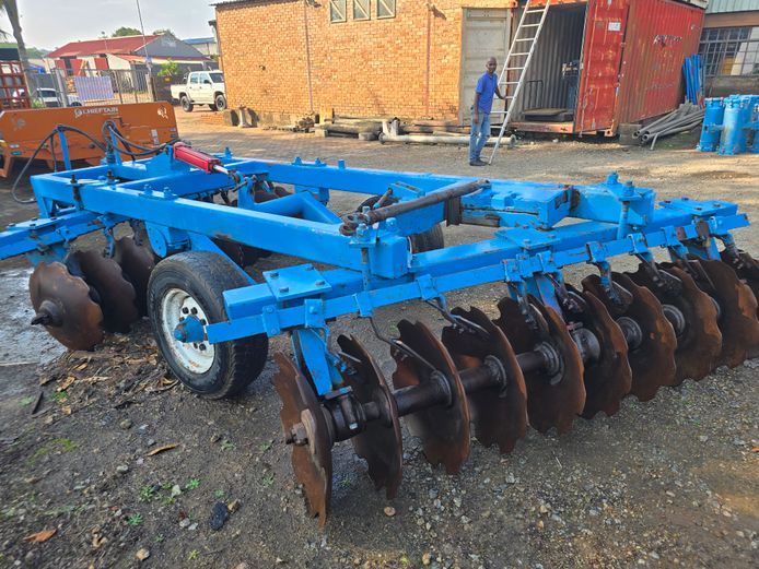 2000 GC TILAGE 12/24 TRAILER DISC HARROW