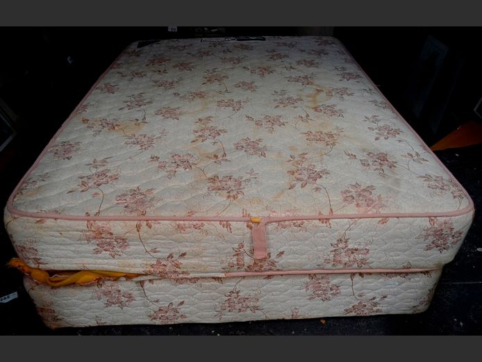 DOUBLE BED BASE & MATTRESS SET [Base damaged, mattress stained]
