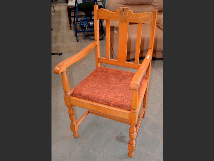 OAK DINING CHAIR WITH RUST UPHOLSTERED SEAT