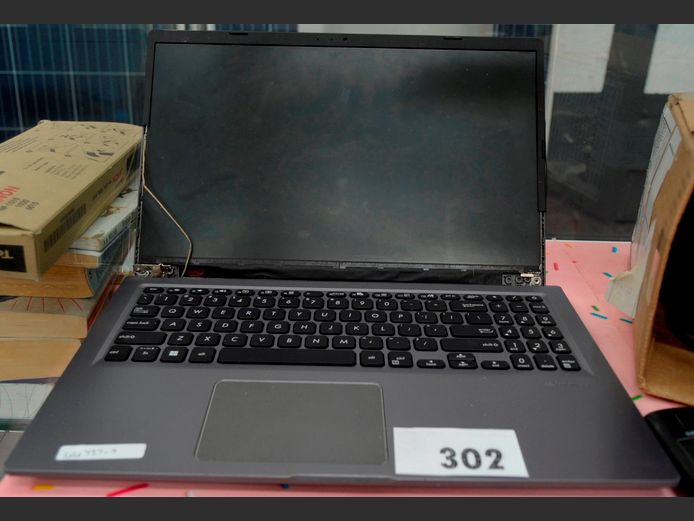 ASUS LAPTOP [Untested, No charger, Damaged]
