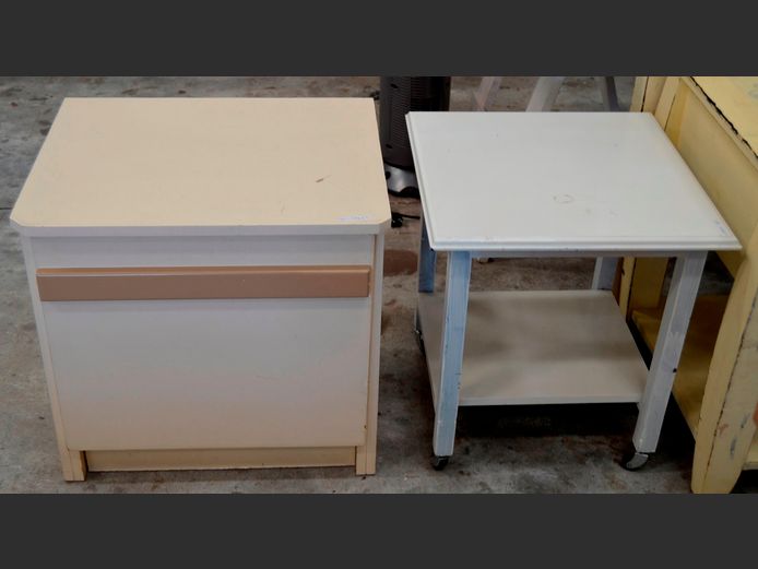 CREAM PEDESTAL & A WHITE BEDSIDE TABLE, 54 x 44 x 53cm & 45 x 45 x 51cm