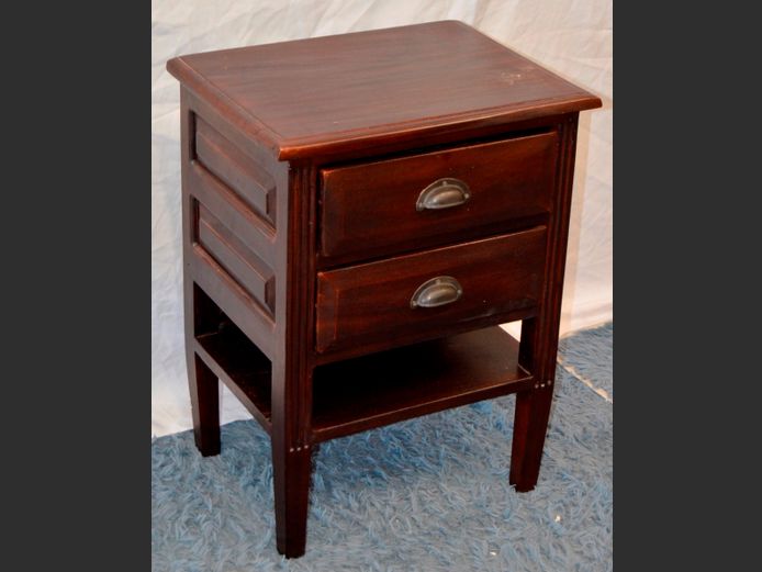 MAHOGANY 2-DRAWER BEDSIDE PEDESTAL, 45 x 34 x 60cm