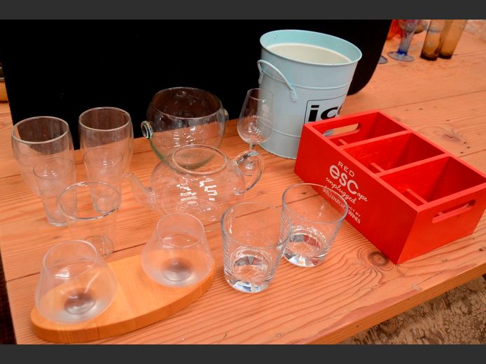 GLASS TEAPOT, GLASS ICE BUCKET, WOODEN CADDY, METAL ICE BUCKET, etc