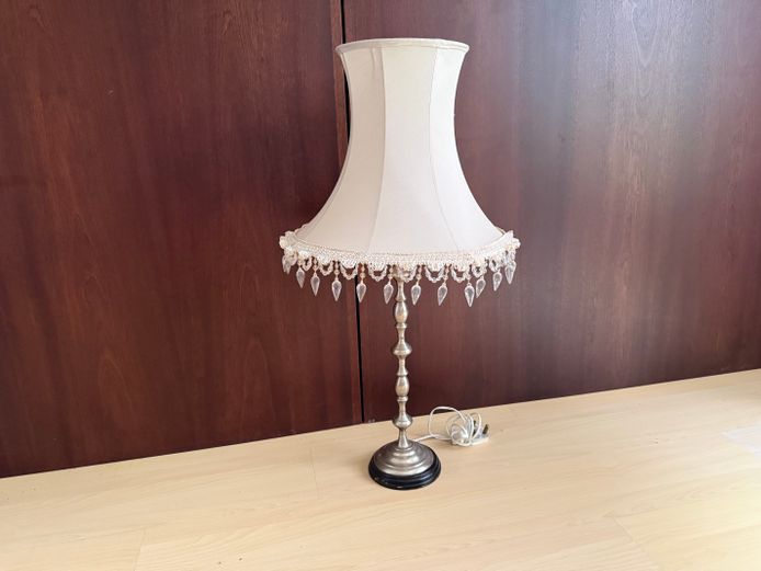 Modern Lamp with Vintage Lamp Shade 