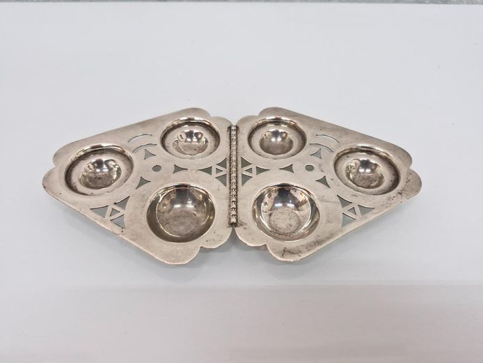 EPNS Silver Plated Folding 6-Egg Stand - Made in England