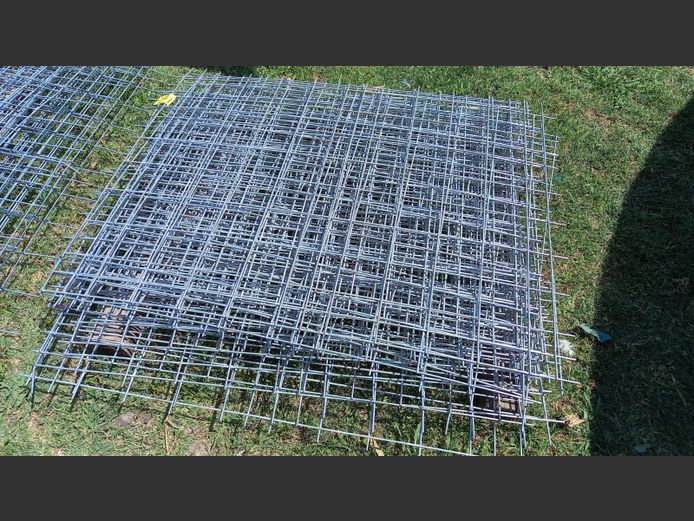 1mx0.8m galvanised mesh 100mmx100mm hole 4mm thick