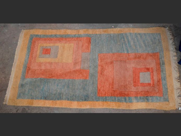 MULTI-COLOURED WOOL RUG, 140 x 73cm