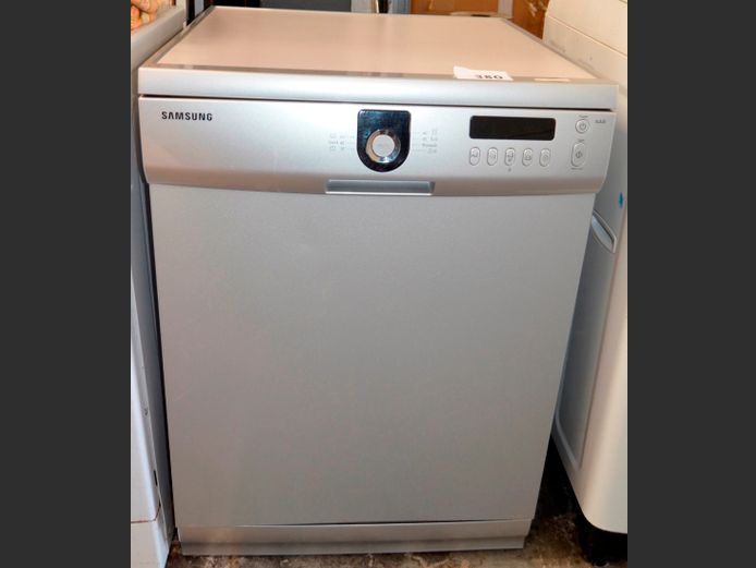 SAMSUNG DISHWASHER [Switches on, untested further]