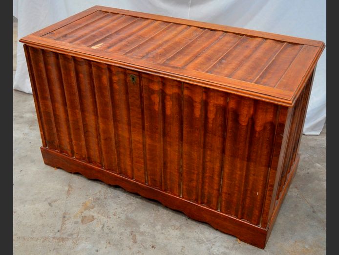TEAK KIST, 106 x 52 x 61cm [Top needs re-staining]