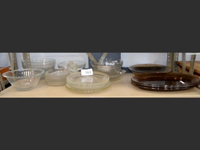 GLASS: BOWLS, PIE DISHES, PLATTERS, etc