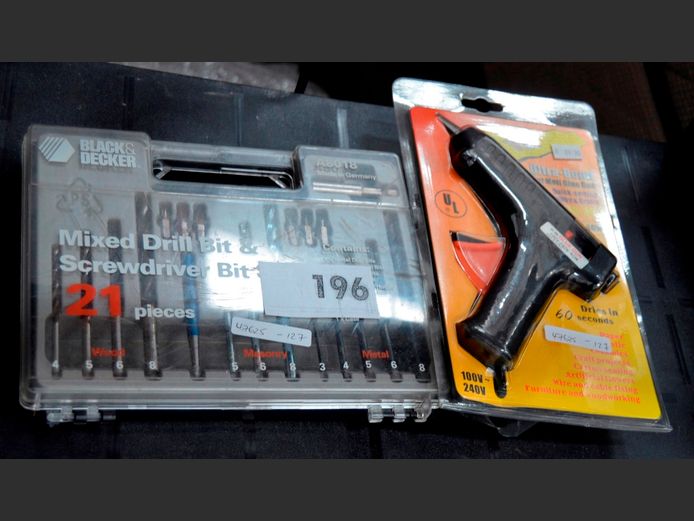 BLACK & DECKER DRILL BIT SET & A GLUE GUN [Untested]
