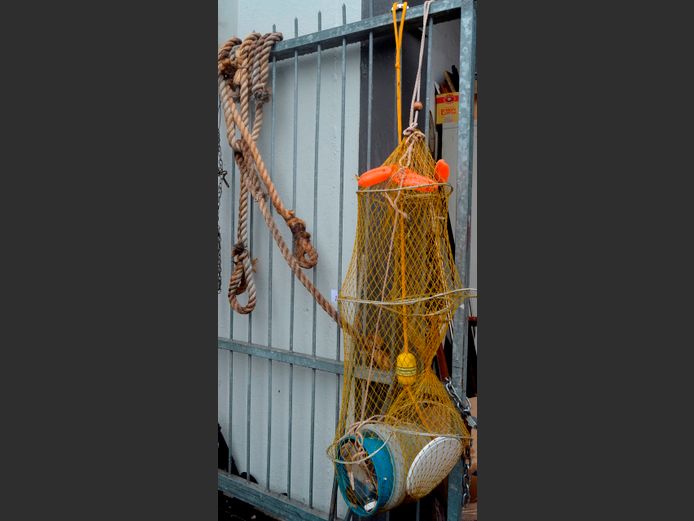 FISHING NET & MOORING ROPE