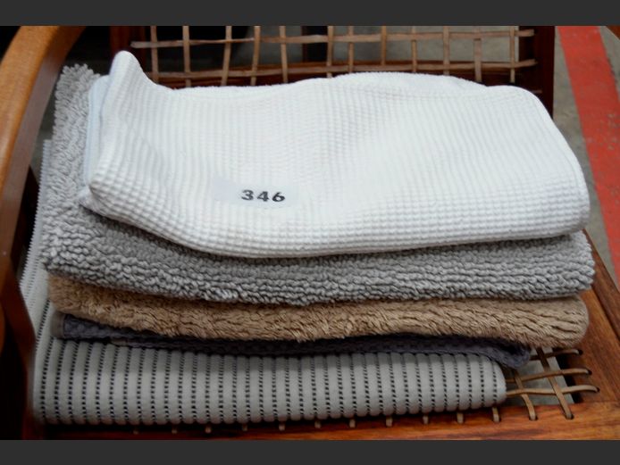ASSORTED BATH MATS