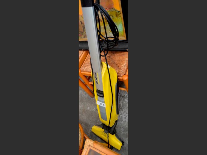 K'ARCHER FLOOR CLEANER [Switches on, untested further]