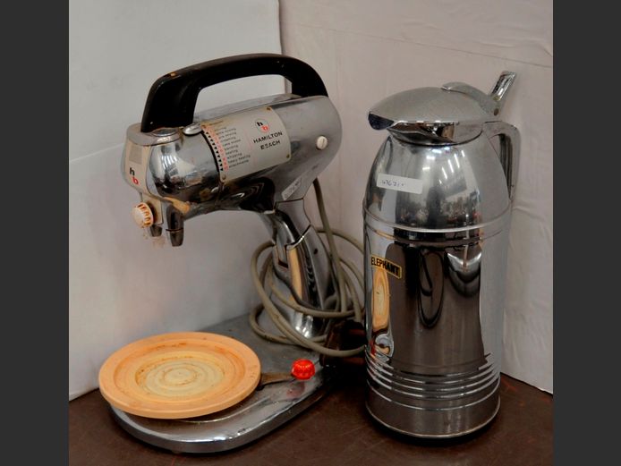 HAMILTON BEACH HAND MIXER [Switches on, untested further, No attachments, no bowl] & VINTAGE ELEPHANT FLASK