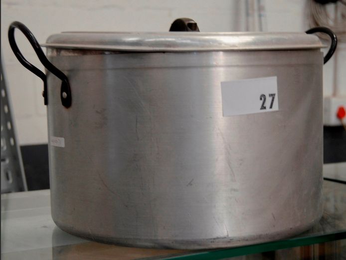 HART ALUMINIUM STOCK POT WITH LID, 35cm Diameter x 22cm High