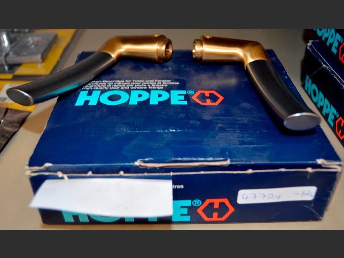 HOPPE STAINLESS STEEL & BRASS DOOR HANDLE SET