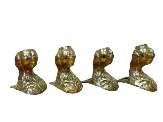Set of 4 Antique Cast Iron Clawfoot Bathtub Feet