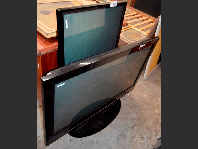 LOT: SAMSUNG & LG 42" PLASMA TV's [Dead, Damaged] ### LICENCE PLEASE ###