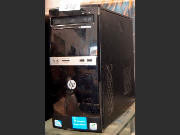 HP INTEL CELERON DESKTOP COMPUTER [Switches on, Untested further]